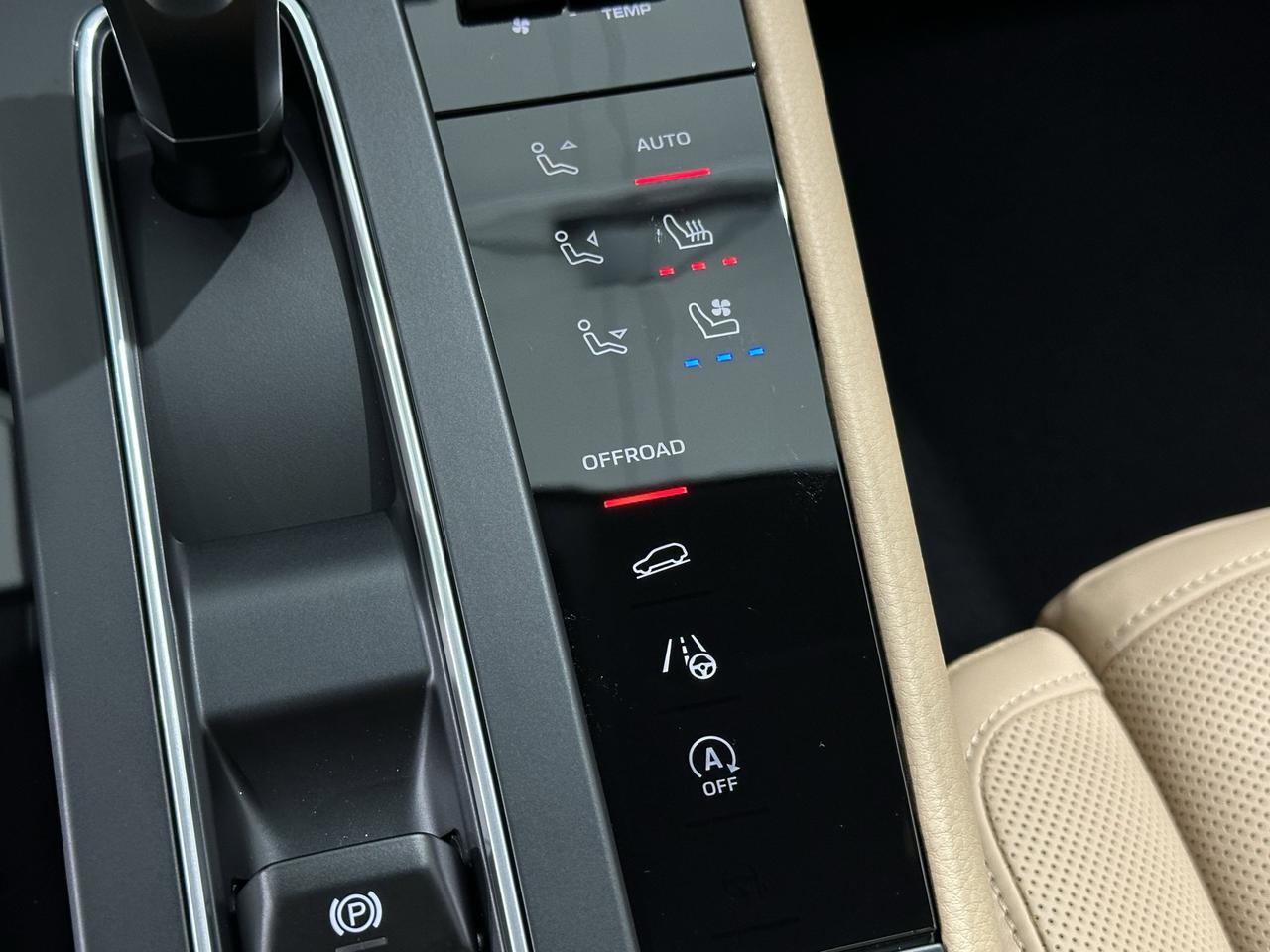 2025 Porsche Macan Newark DE