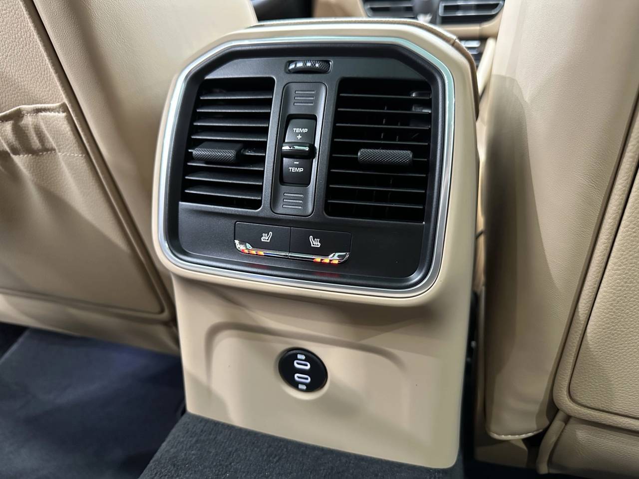 2025 Porsche Macan Newark DE