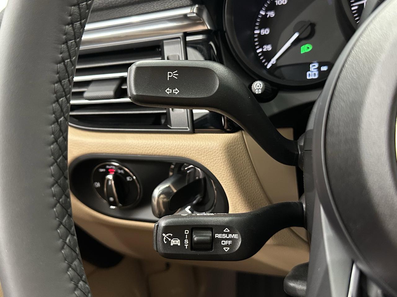 2025 Porsche Macan Newark DE