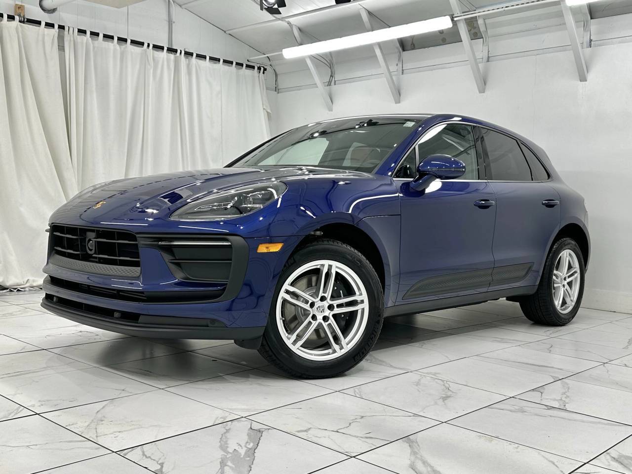 2025 Porsche Macan Newark DE