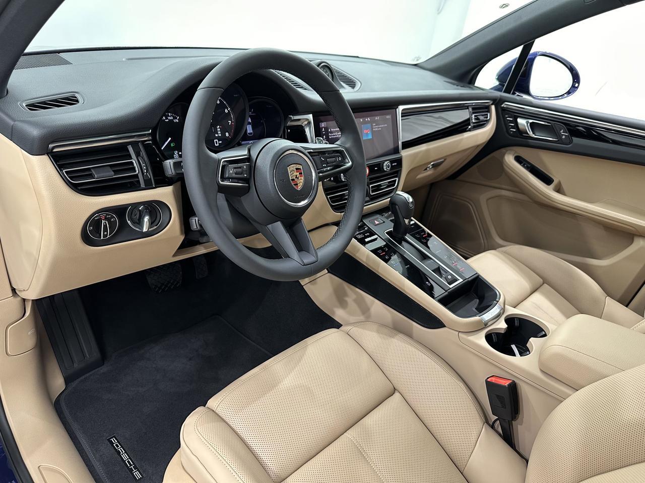 2025 Porsche Macan Newark DE
