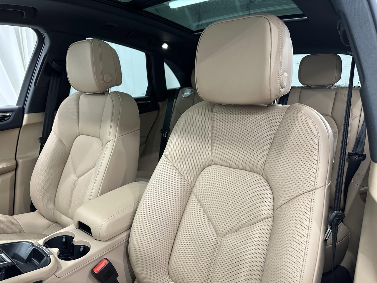 2025 Porsche Macan Newark DE