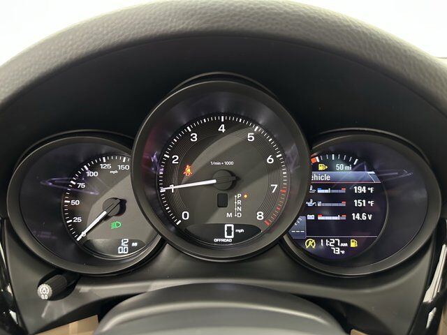 2025 Porsche Macan Newark DE