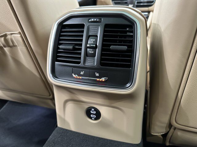 2025 Porsche Macan Newark DE