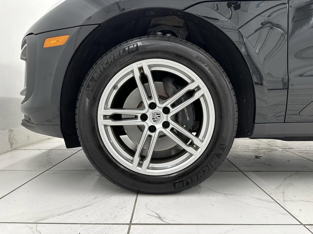 2025 Porsche Macan Newark DE