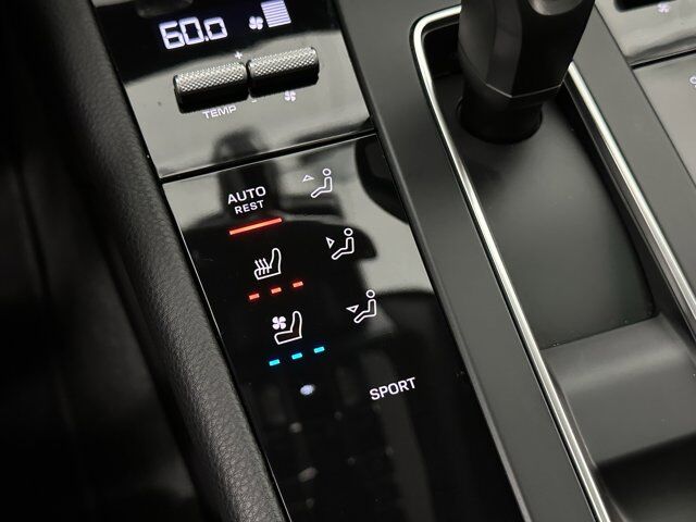 2025 Porsche Macan Newark DE