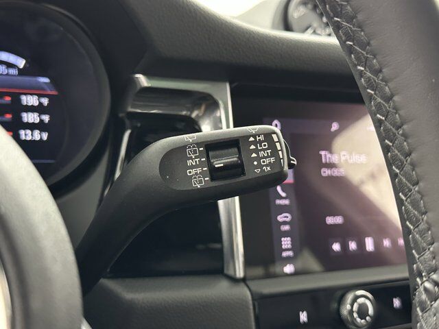 2025 Porsche Macan Newark DE
