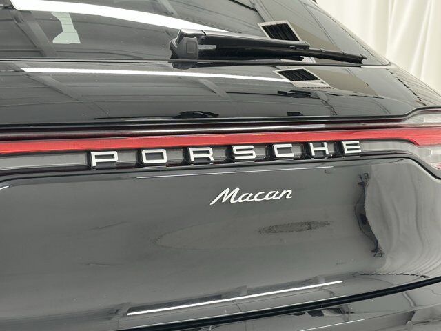 2025 Porsche Macan Newark DE