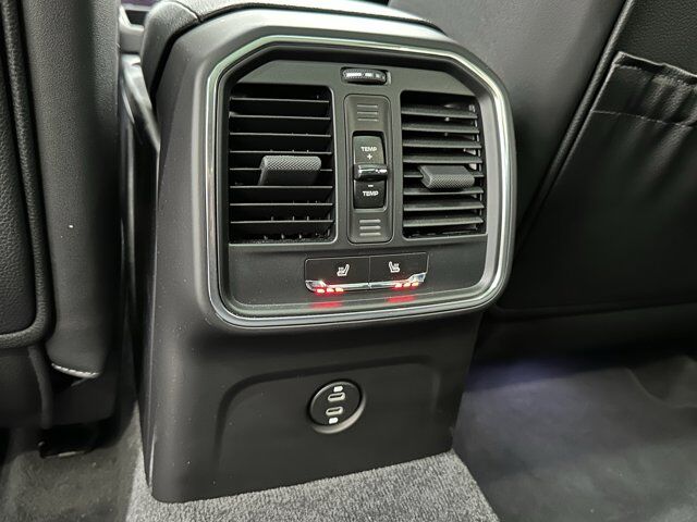 2025 Porsche Macan Newark DE