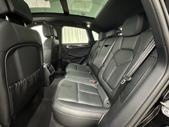 2025 Porsche Macan Newark DE