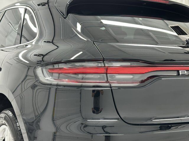 2025 Porsche Macan Newark DE