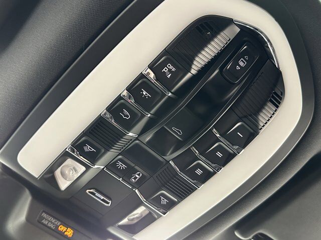2025 Porsche Macan Newark DE