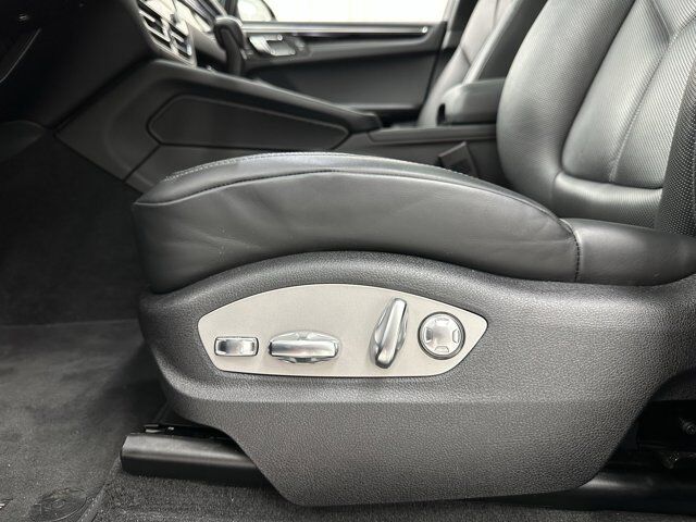 2025 Porsche Macan Newark DE