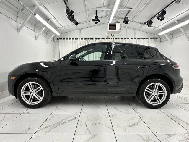 2025 Porsche Macan Newark DE