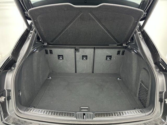 2025 Porsche Macan Newark DE