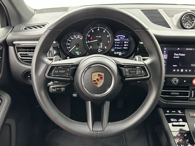 2025 Porsche Macan Newark DE