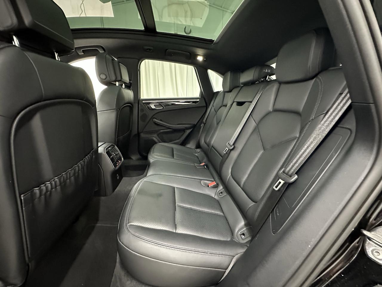 2025 Porsche Macan Newark DE
