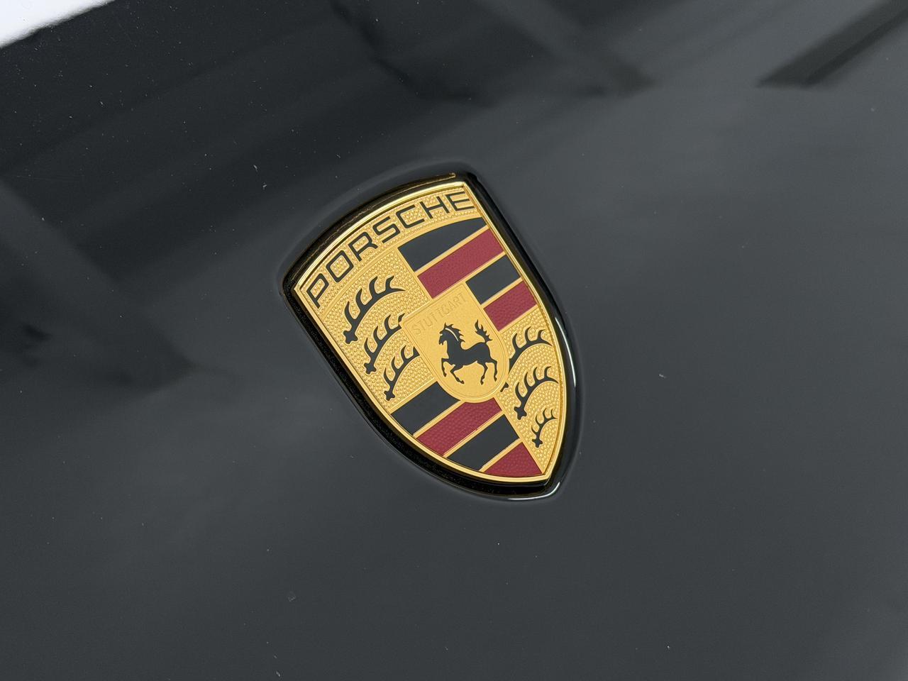 2025 Porsche Macan Newark DE
