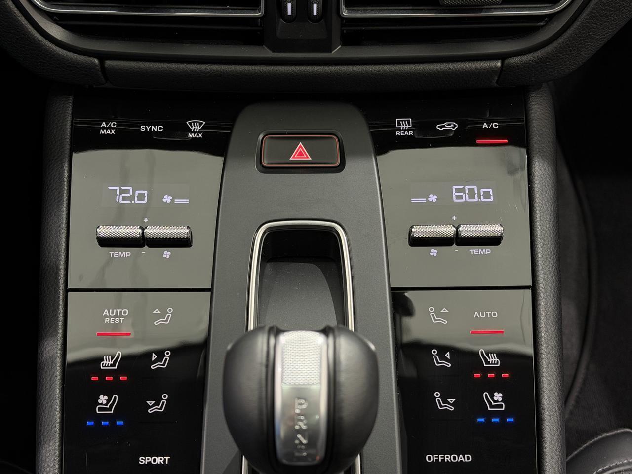 2025 Porsche Macan Newark DE