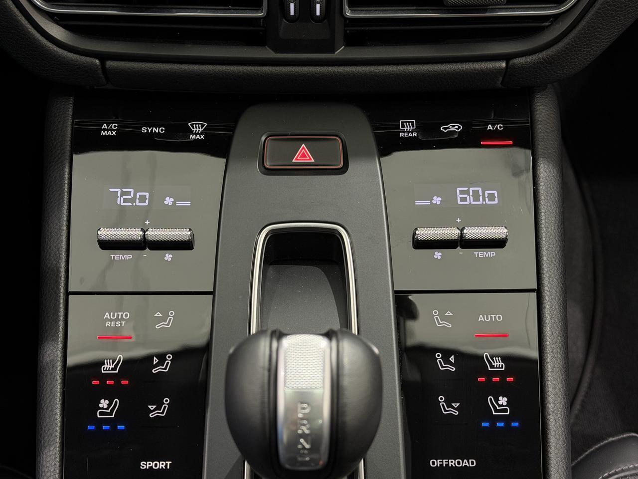 2025 Porsche Macan Newark DE