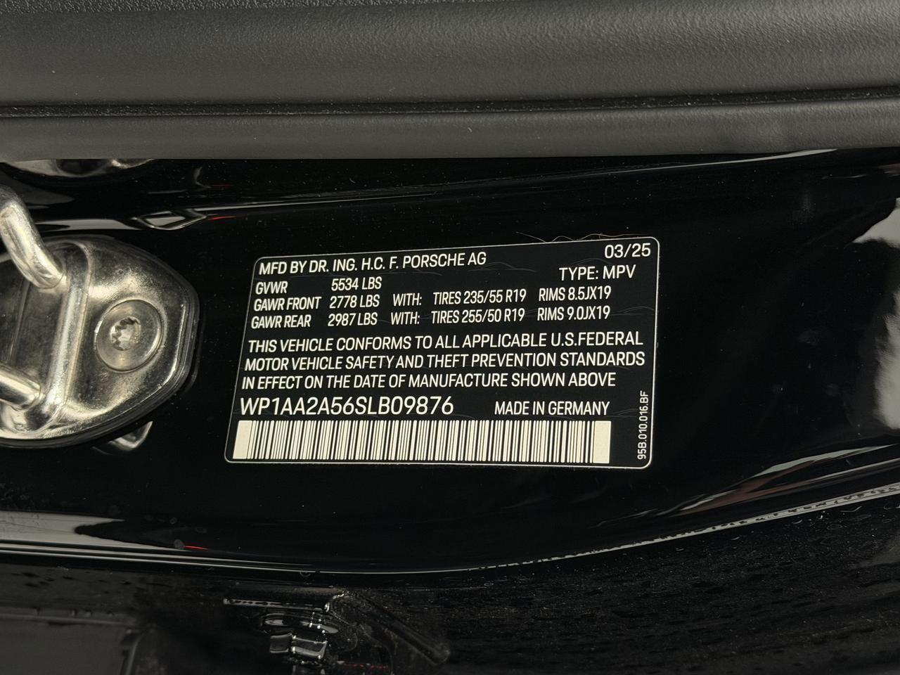 2025 Porsche Macan Newark DE