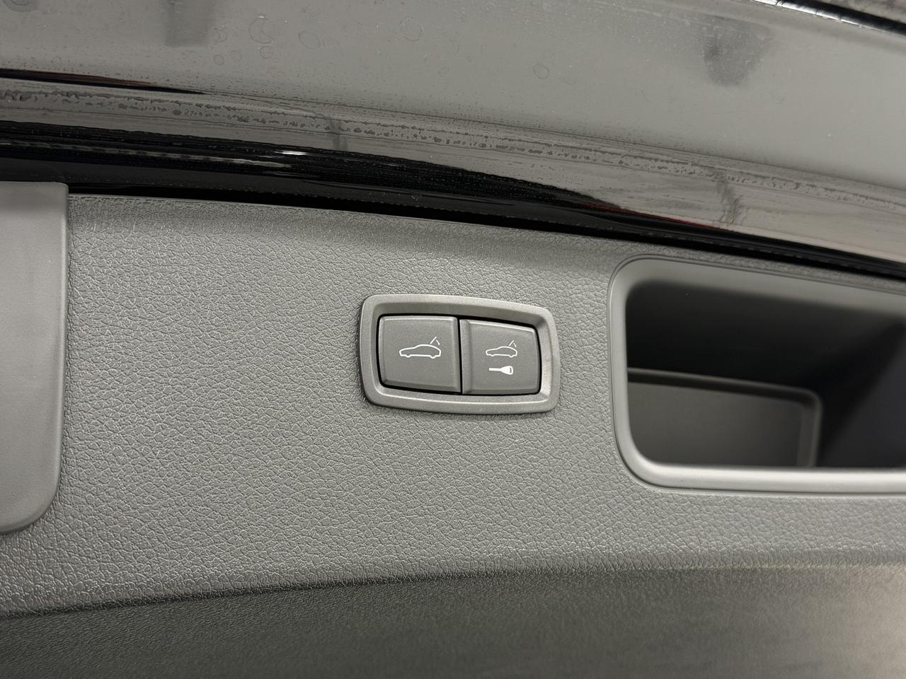 2025 Porsche Macan Newark DE