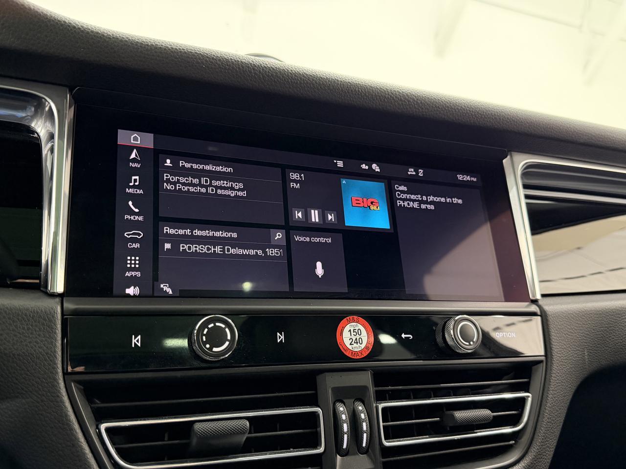 2025 Porsche Macan Newark DE