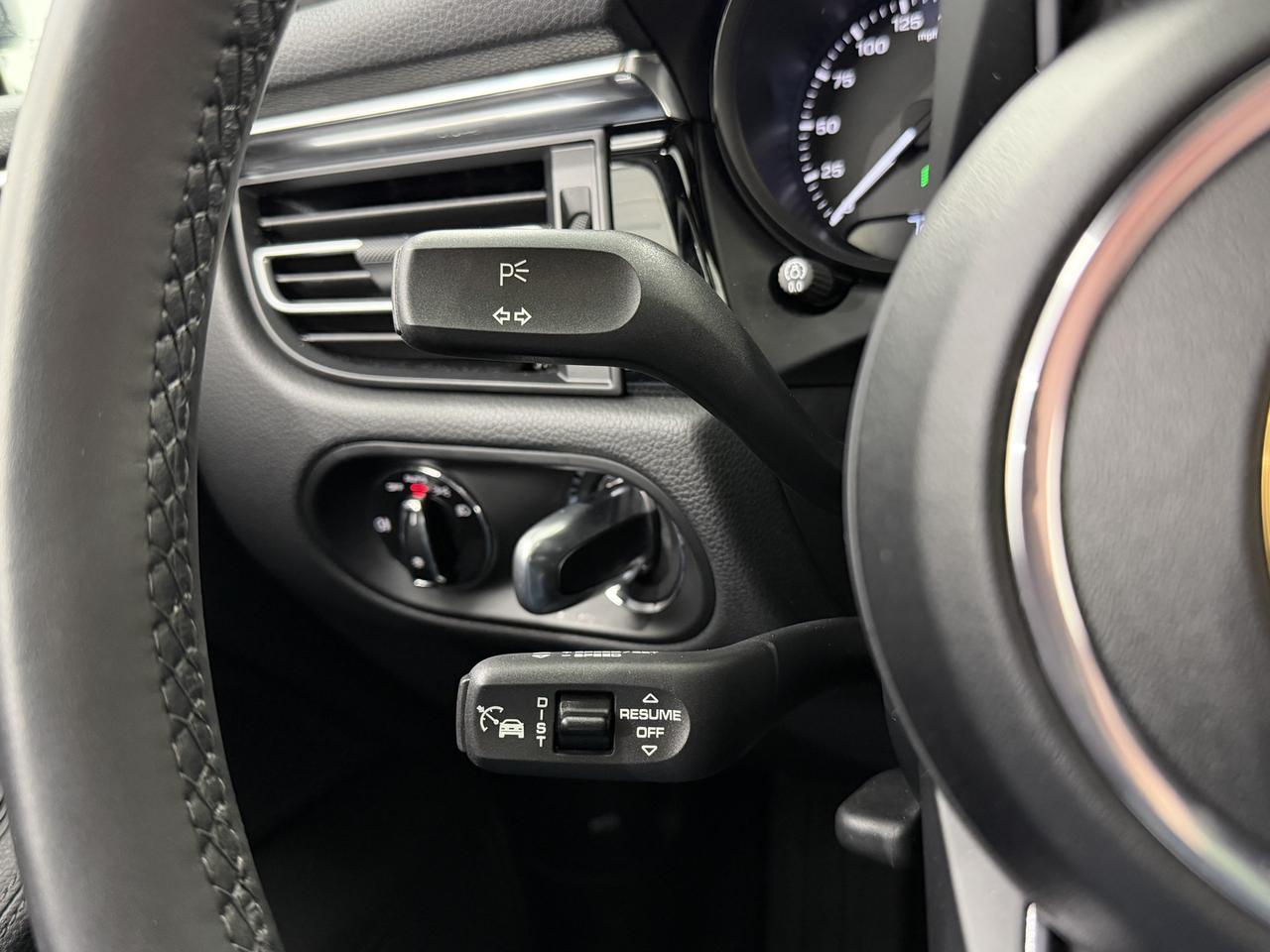 2025 Porsche Macan Newark DE