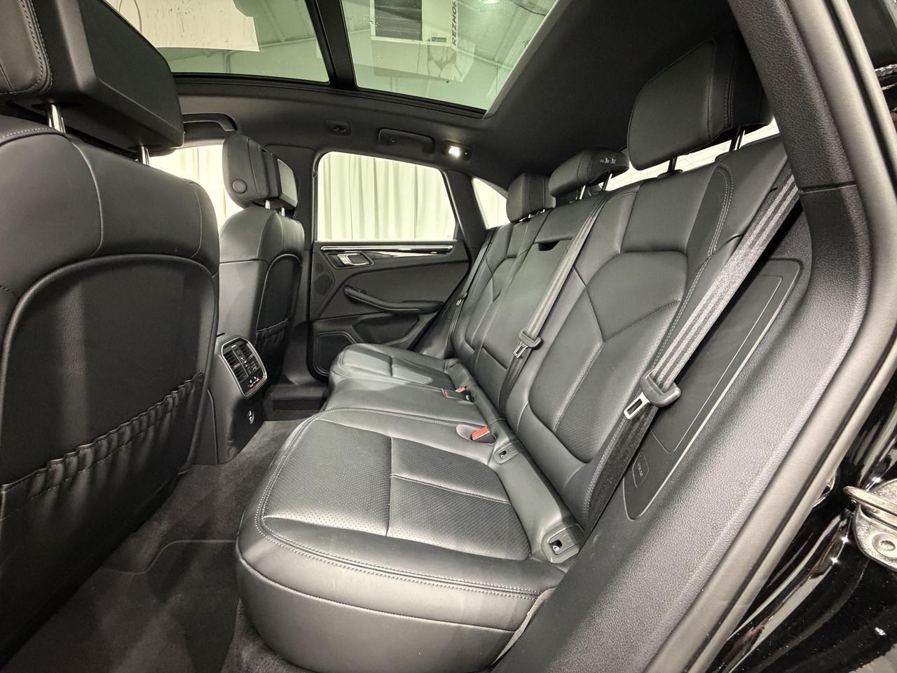 2025 Porsche Macan Newark DE
