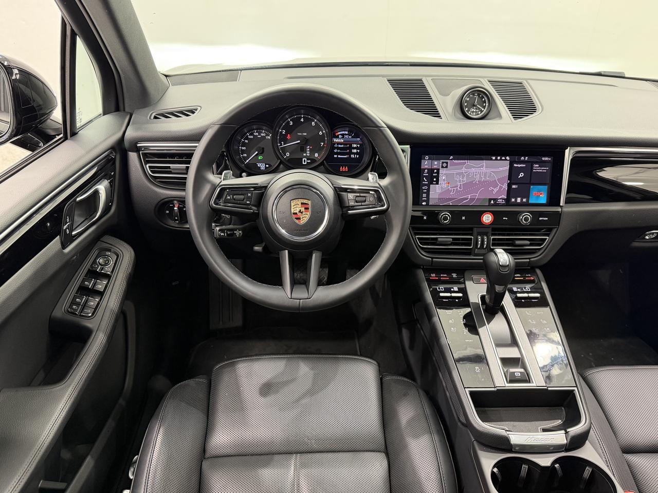 2025 Porsche Macan Newark DE