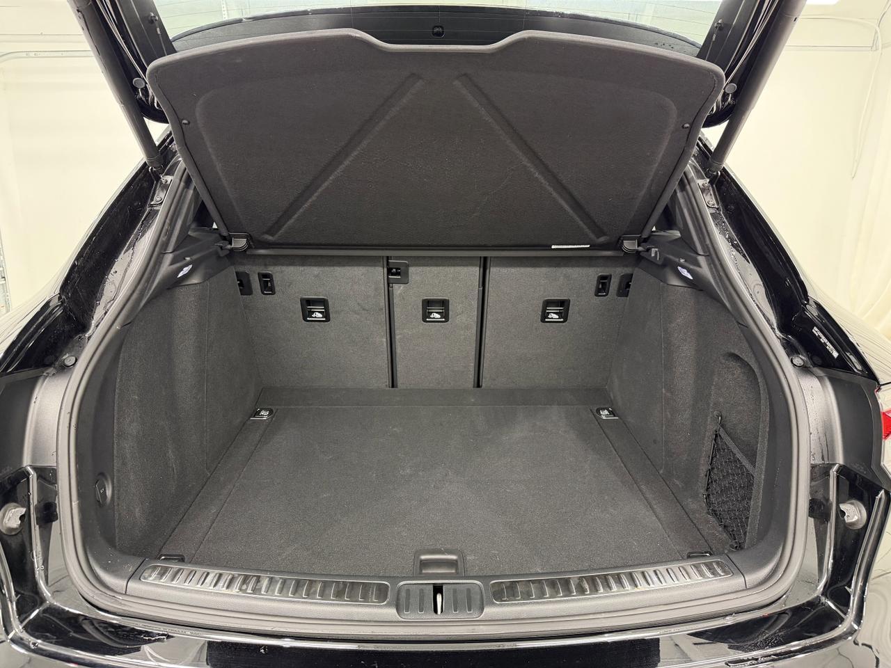 2025 Porsche Macan Newark DE