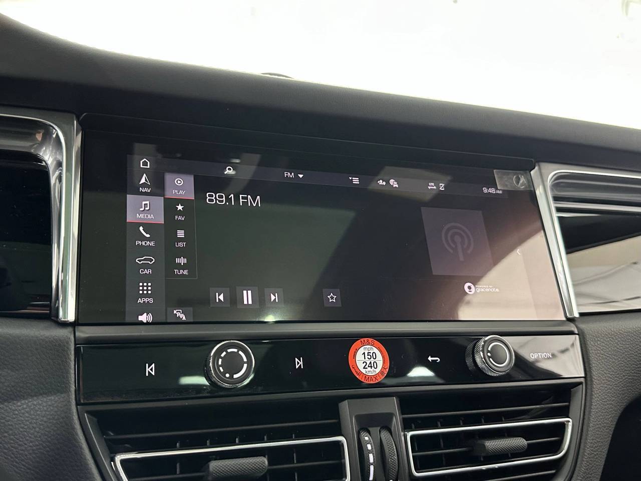 2025 Porsche Macan Newark DE