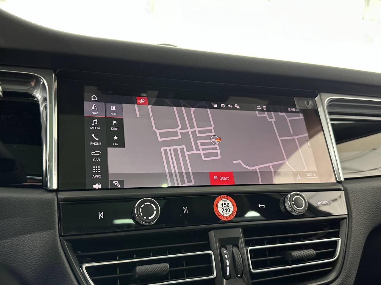2025 Porsche Macan Newark DE