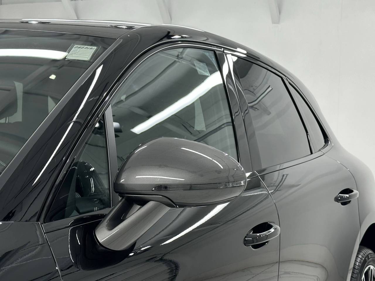2025 Porsche Macan Newark DE