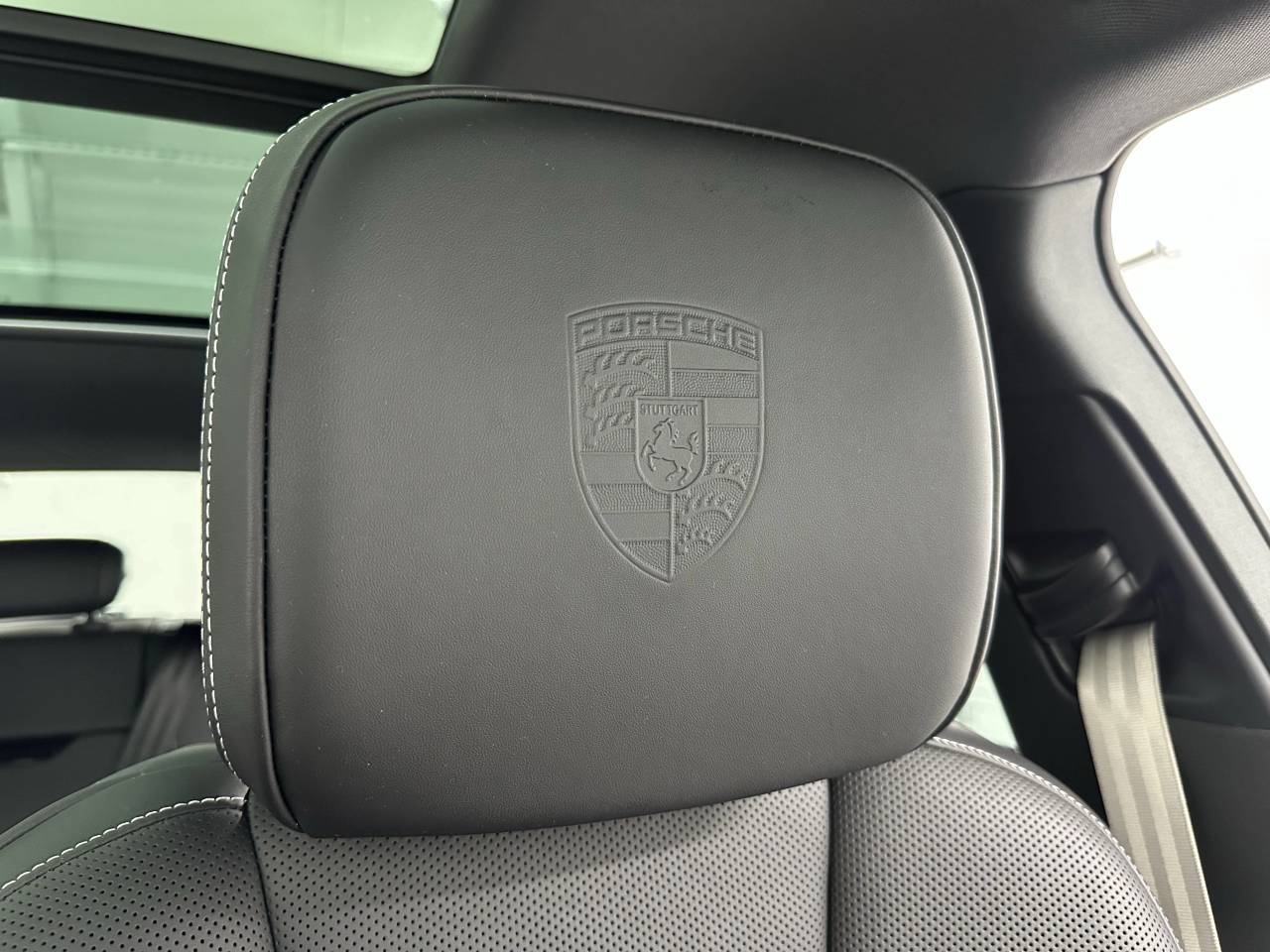 2025 Porsche Macan Newark DE