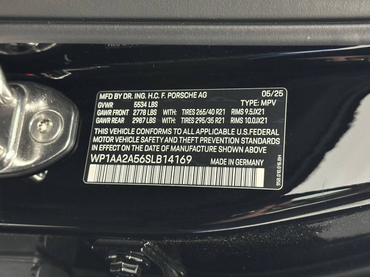 2025 Porsche Macan Newark DE