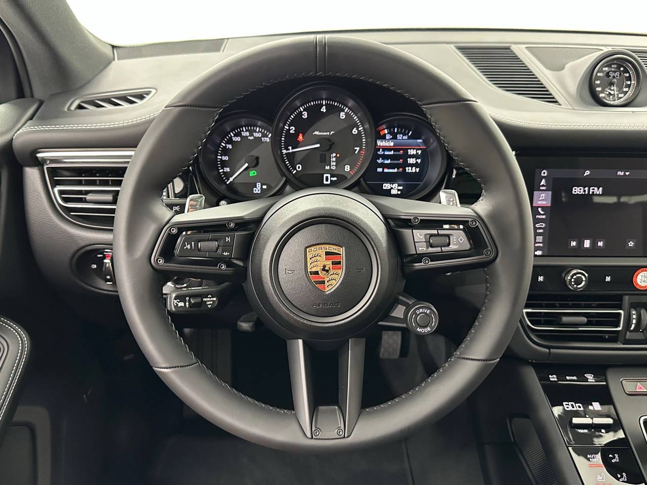 2025 Porsche Macan Newark DE
