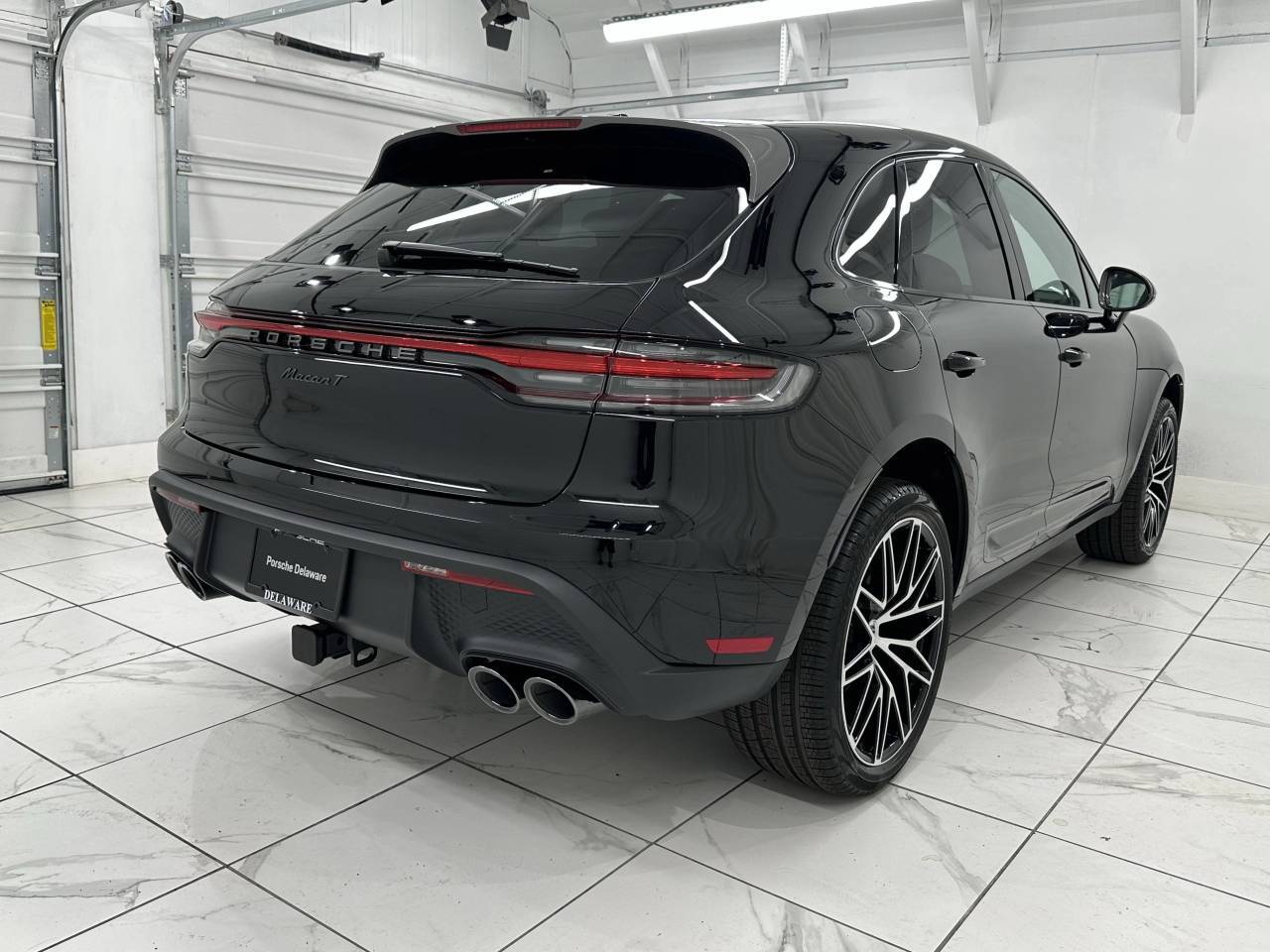 2025 Porsche Macan Newark DE