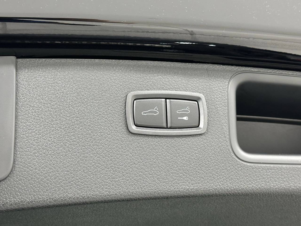 2025 Porsche Macan Newark DE