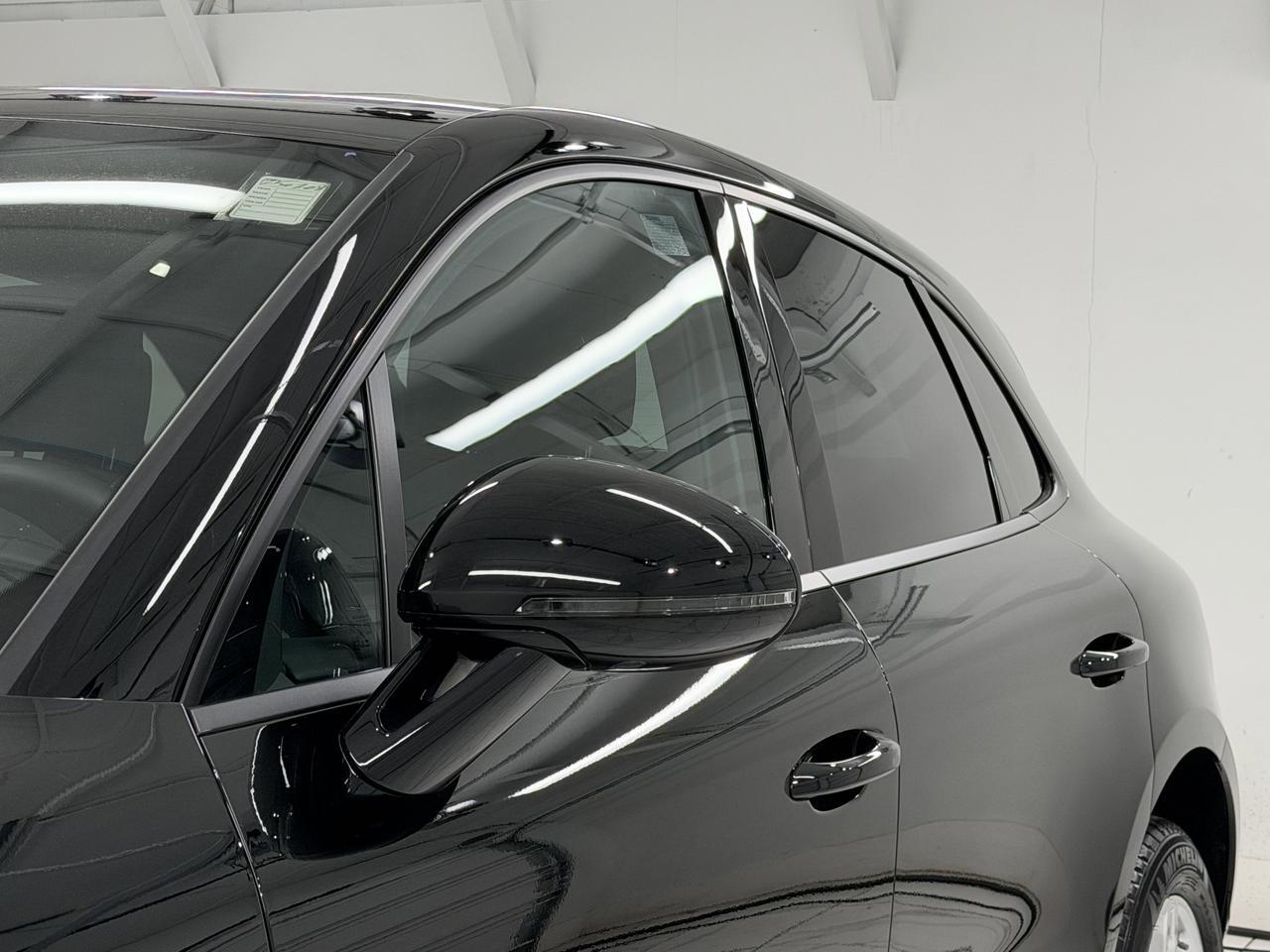 2025 Porsche Macan Newark DE