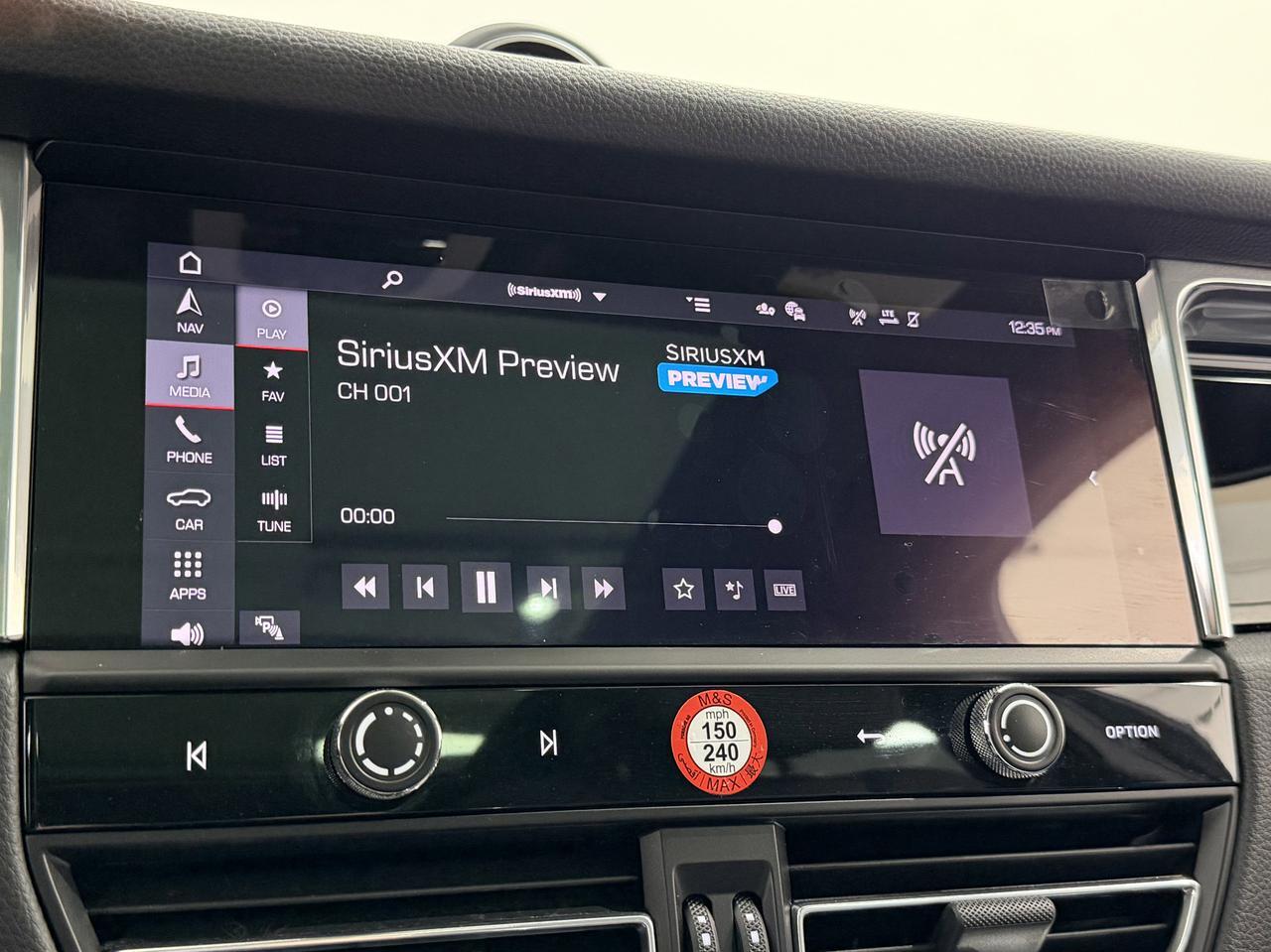 2025 Porsche Macan Newark DE