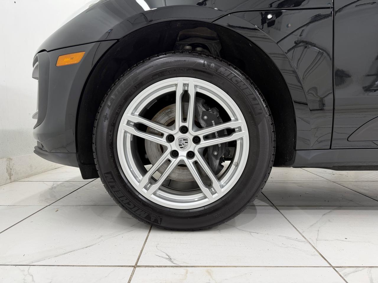 2025 Porsche Macan Newark DE