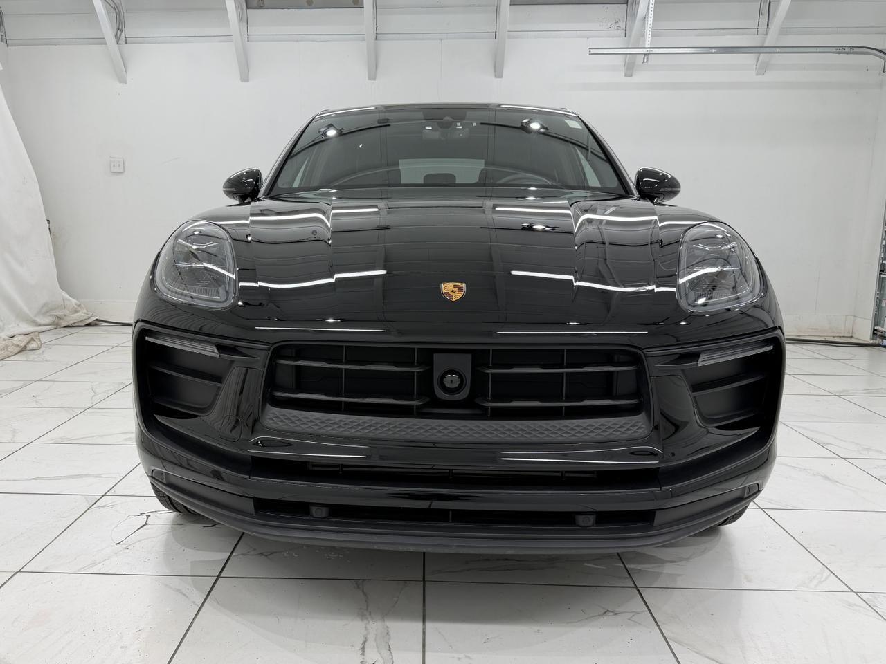 2025 Porsche Macan Newark DE