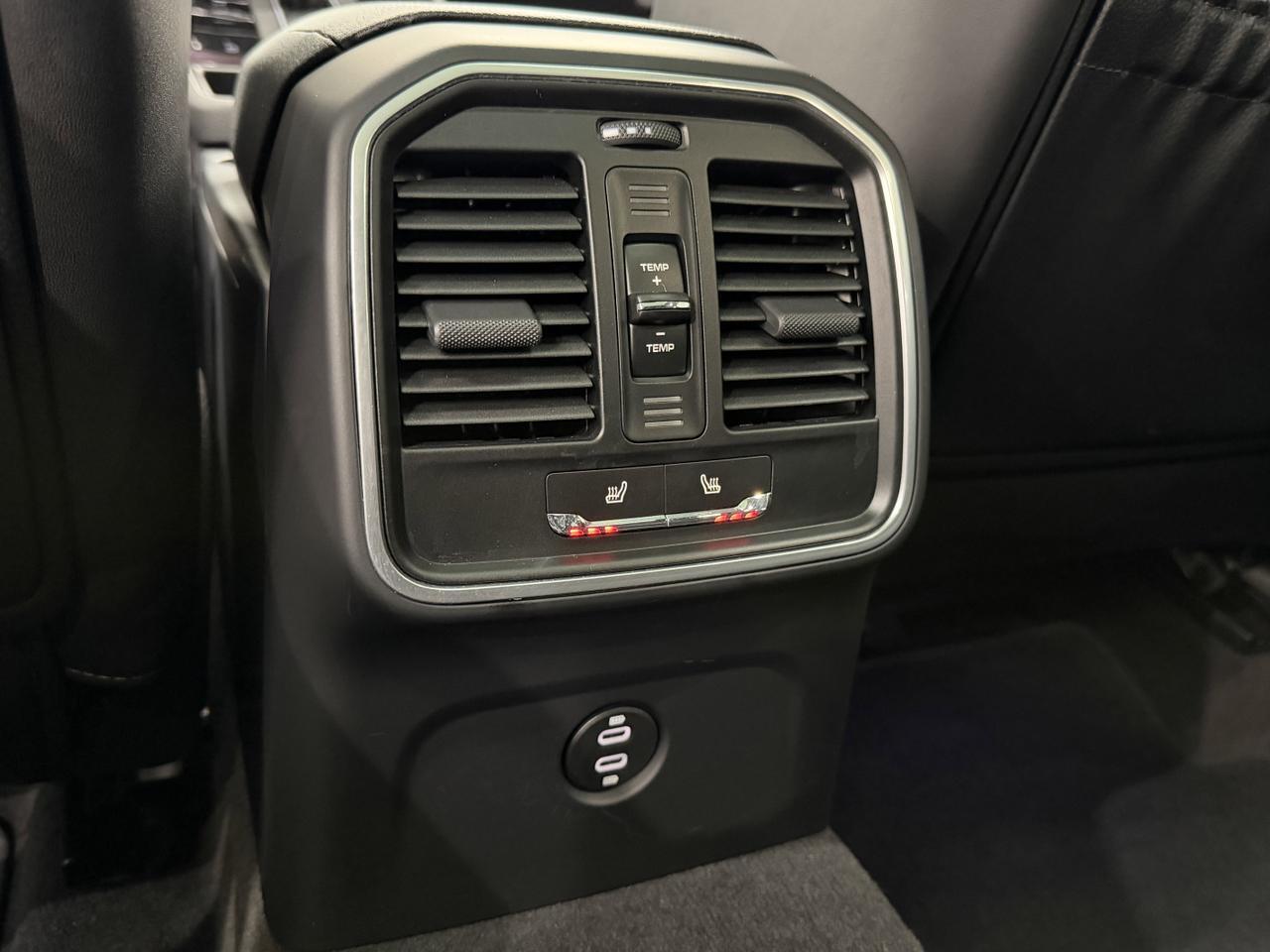 2025 Porsche Macan Newark DE