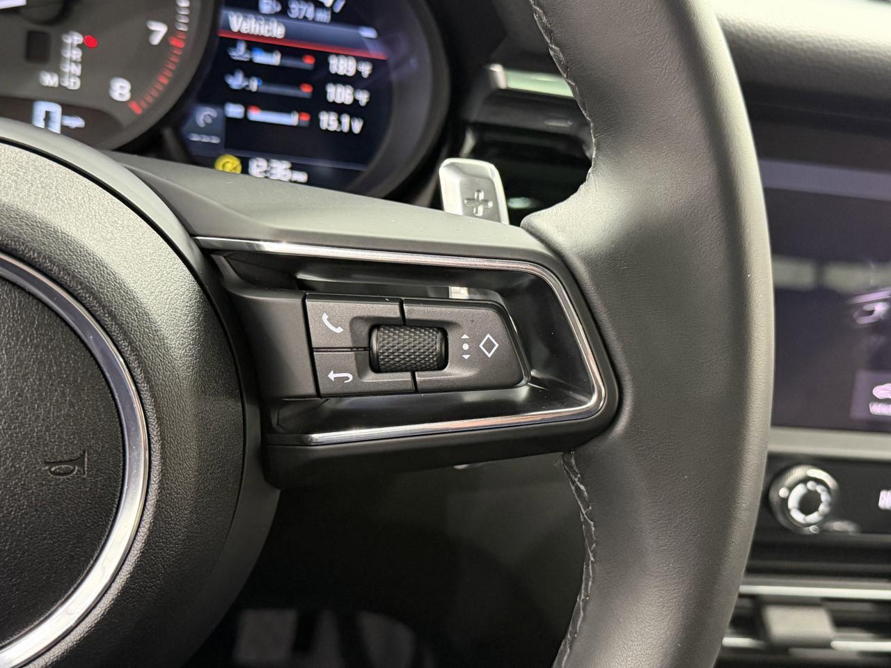 2025 Porsche Macan Newark DE