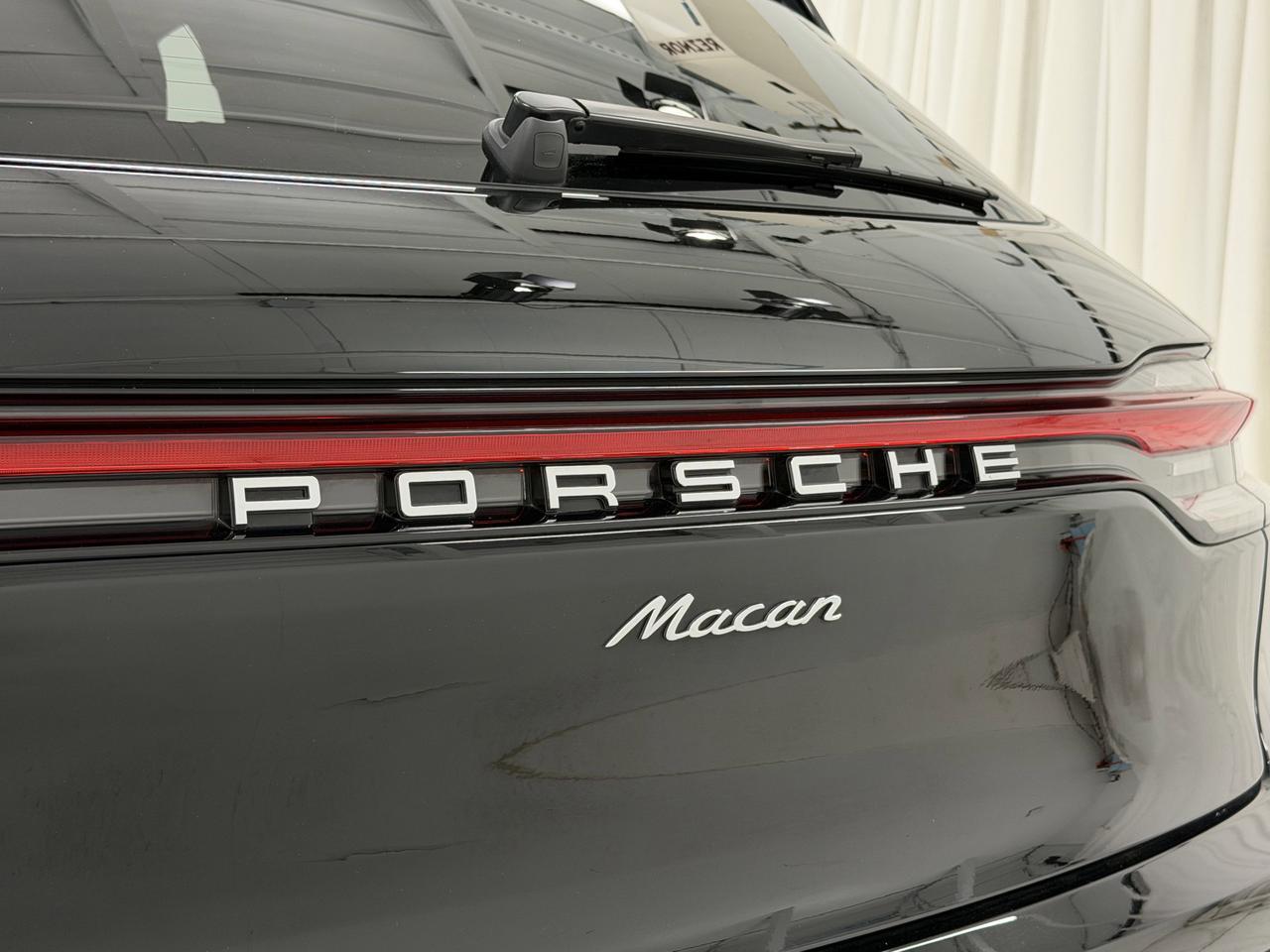 2025 Porsche Macan Newark DE