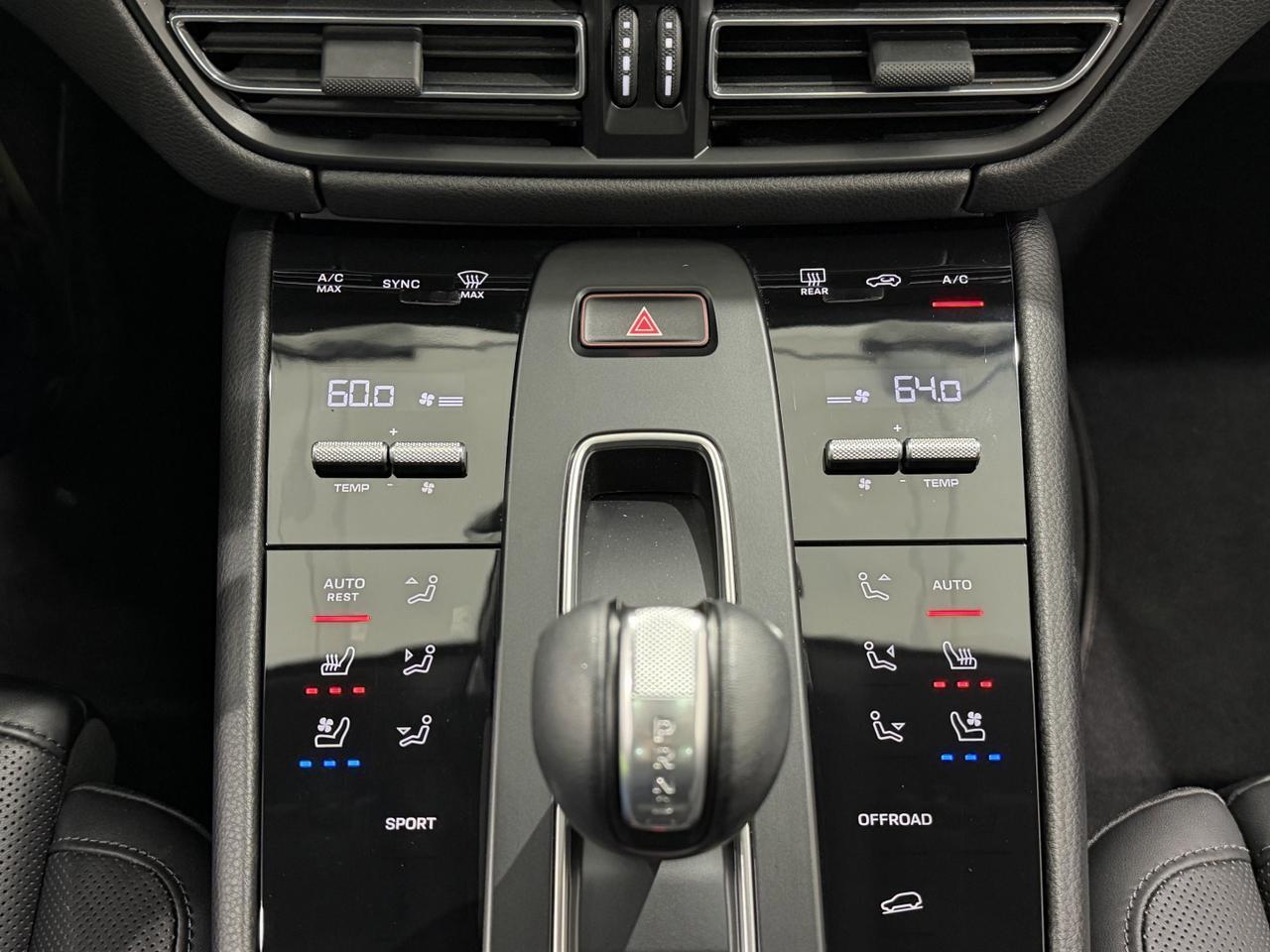 2025 Porsche Macan Newark DE