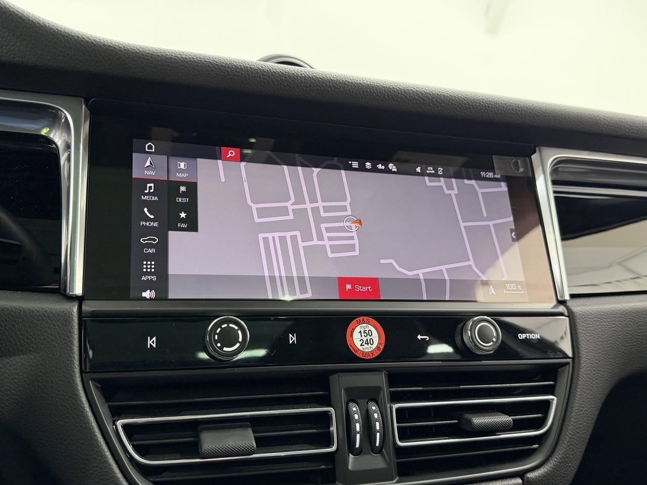 2025 Porsche Macan Newark DE