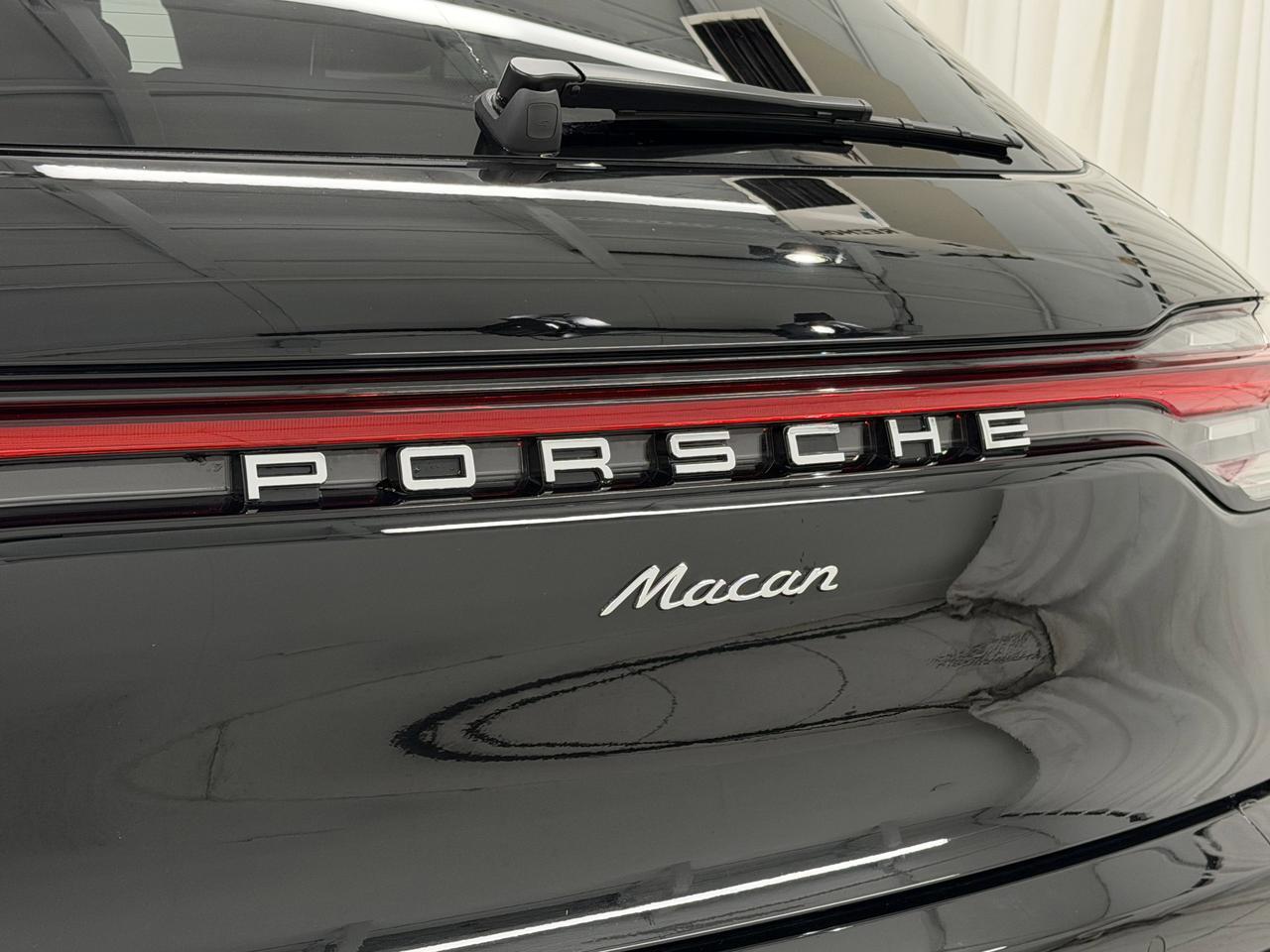 2025 Porsche Macan Newark DE
