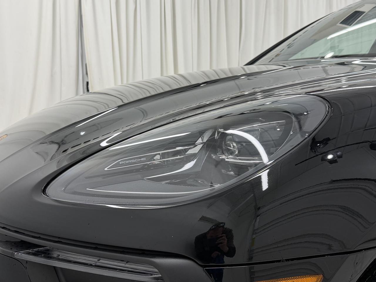 2025 Porsche Macan Newark DE